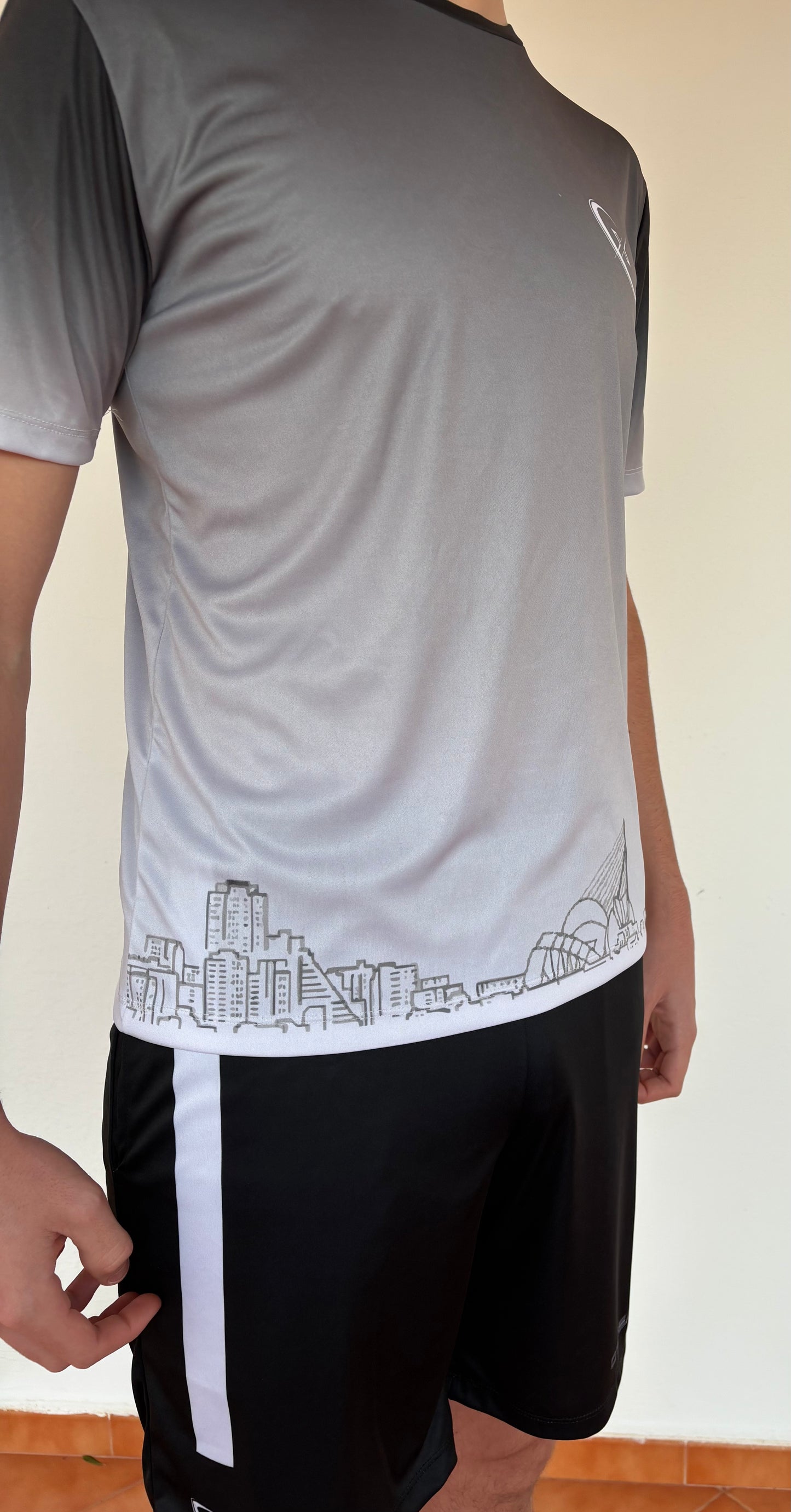 EQUIPACIÓN OTREX - CAMISETA VLC LET'S GO & PANTALONES NEGROS