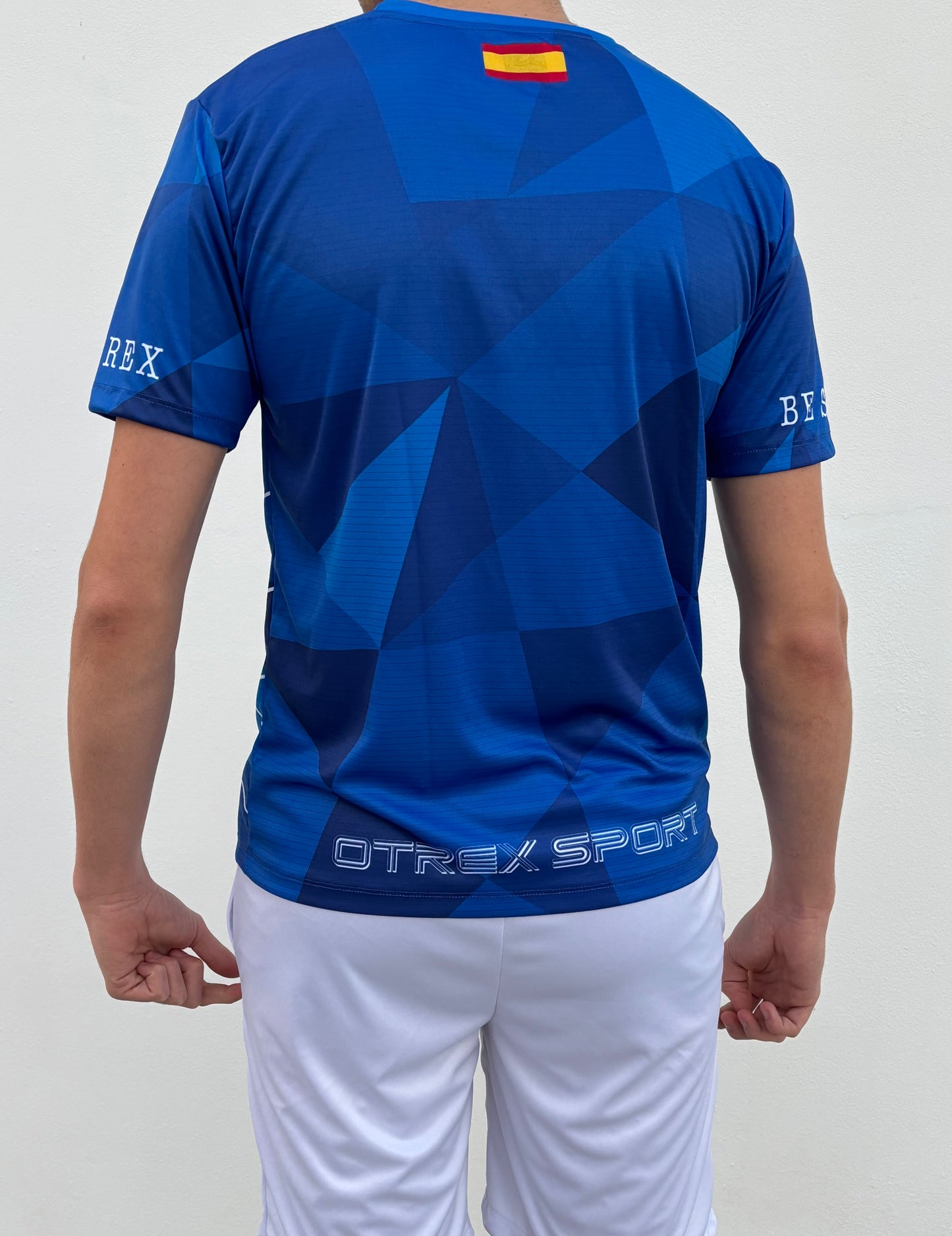 EQUIPACIÓN OTREX - CAMISETA BE SPORTY & PANTALÓN BLANCO
