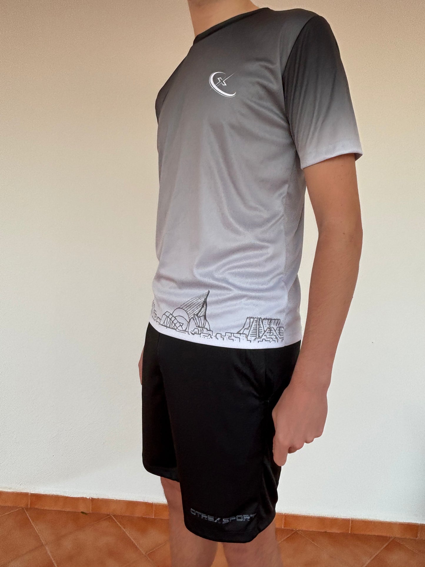 EQUIPACIÓN OTREX - CAMISETA VLC LET'S GO & PANTALONES NEGROS